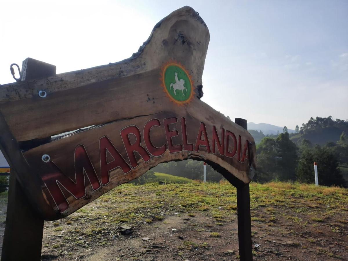Finca Recreacional Marcelandia Santa Rosa de Cabal Εξωτερικό φωτογραφία